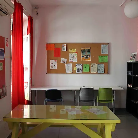 Red Nest Ostello