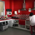 Red Nest * Βαλένθια