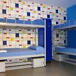 Red Nest Hostel *