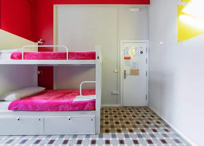 Red Nest *