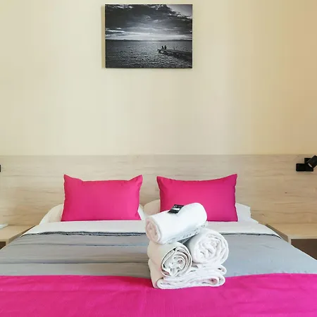 Red Nest Valencia