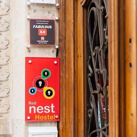 Red Nest Walencja