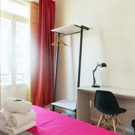 Red Nest Walencja