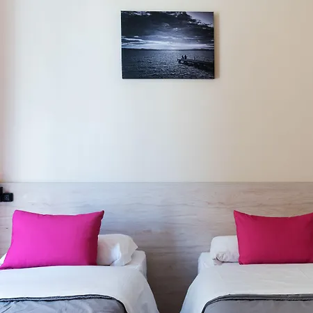 Red Nest * Walencja