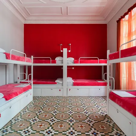 Red Nest Hostel