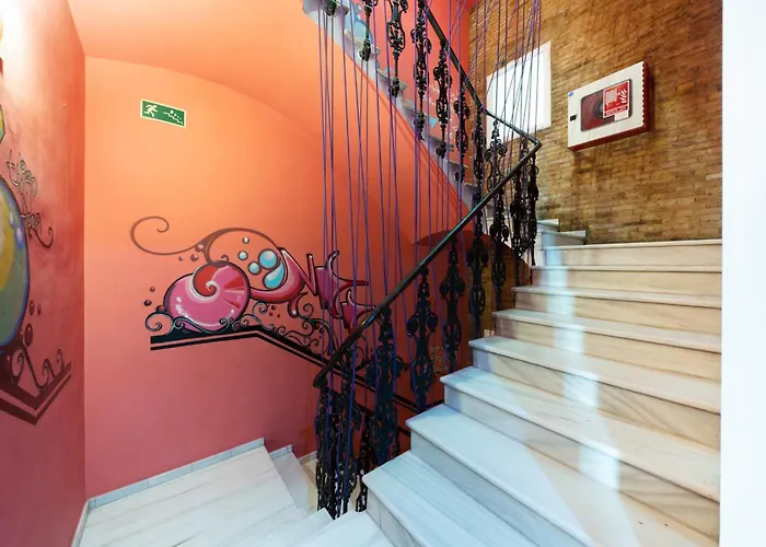 Хостел Red Nest Валенсия