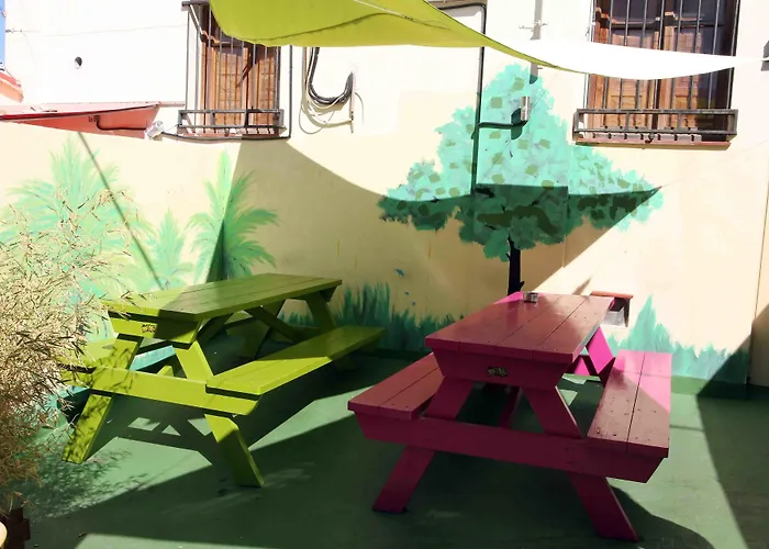 Хостел Red Nest