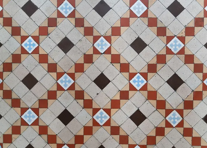 Red Nest * Валенсия