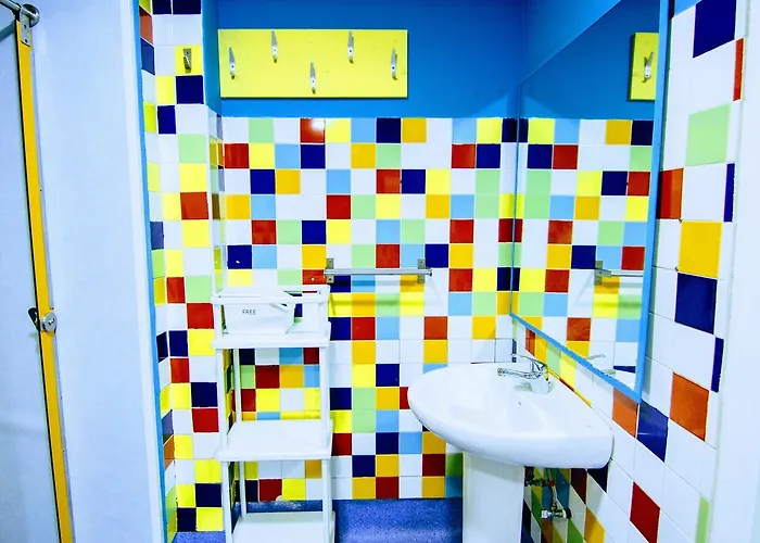 Red Nest * Валенсия