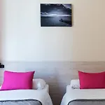 Red Nest * ולנסיה